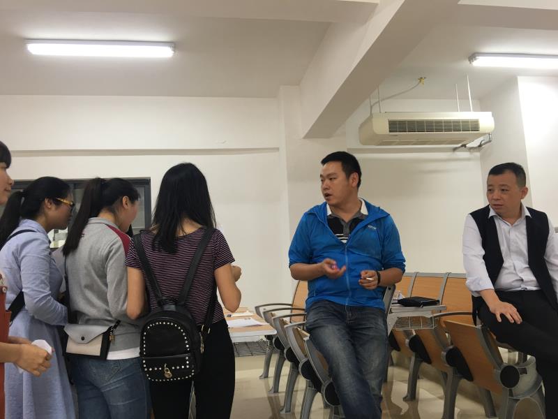 市基协组织17家会员单位到师大法学院招聘